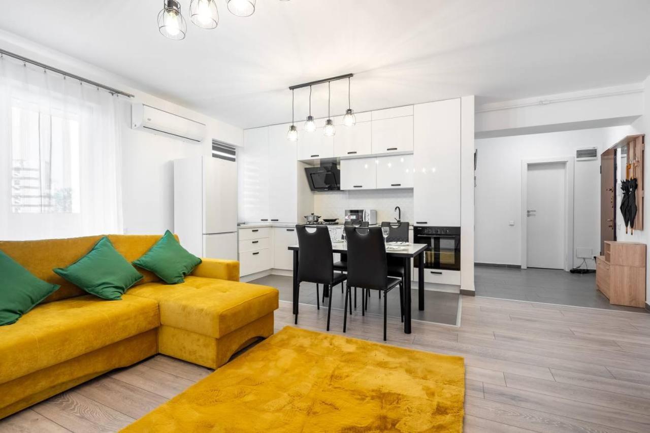 דירות בוקרשט Carol New Building With Balcony מראה חיצוני תמונה